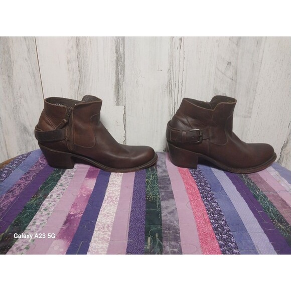 J.B. Dillon Womens 7.5 B Brown Leather Ankle heeled Boots Zipper - Picture 5 of 9